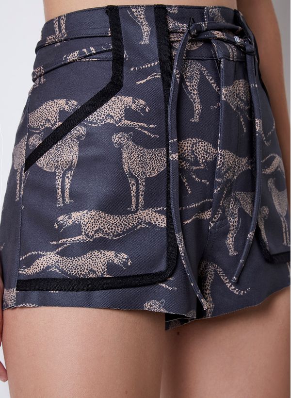 06110611_09_4-SHORTS-LEOPARD