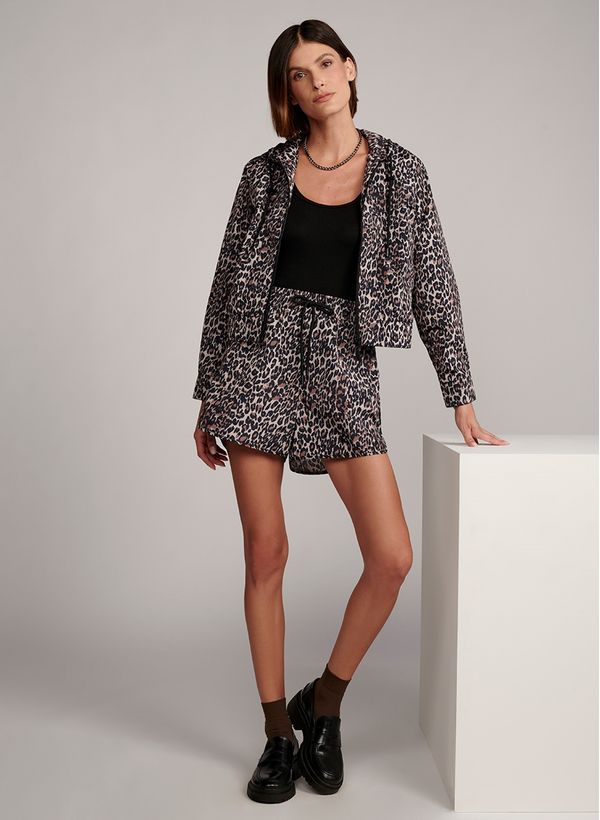 06110670_94_1-SHORTS-LEA