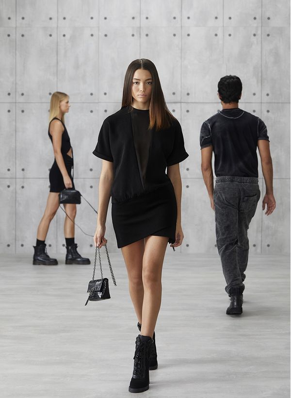 15113957_09_09-VESTIDO-TRANSPARENCE