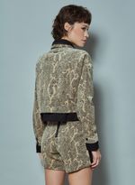 23112180_26_3-CASACO-BEIGE-SNAKE