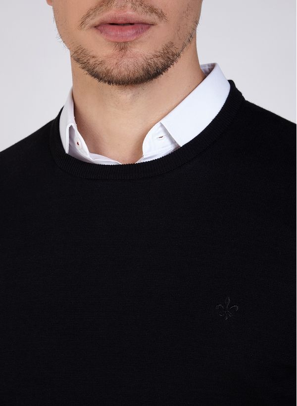 66020352_09_3-TRICOT-ML-ESSENTIALS-GOLA-CARECA