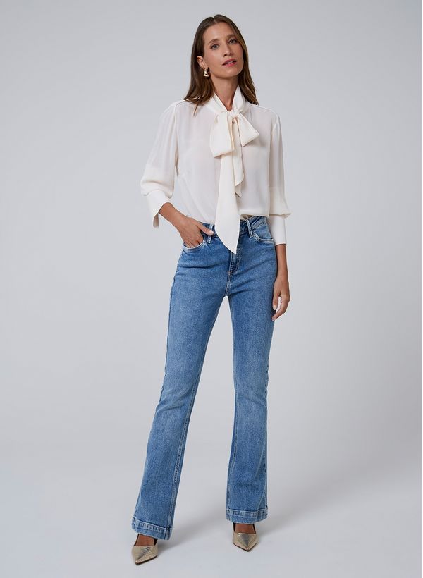 18094179_75_1-CALCA-BOOTCUT-JEANS-STONE