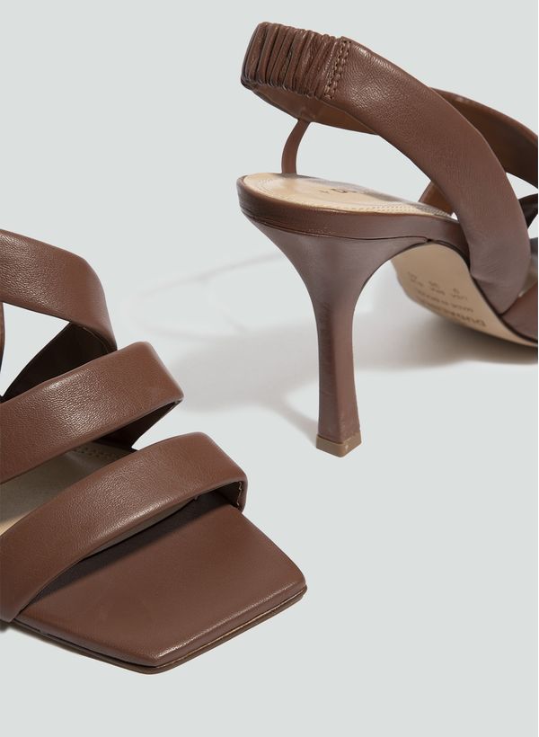 29141275_24_4-SANDALIA-COURO