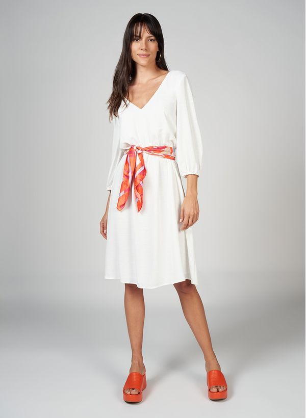 47010252_05_2-VESTIDO-MAQUINETADO-DECOTE-V