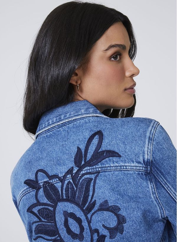 66010511_75_5-JAQUETA-JEANS-BORDADO