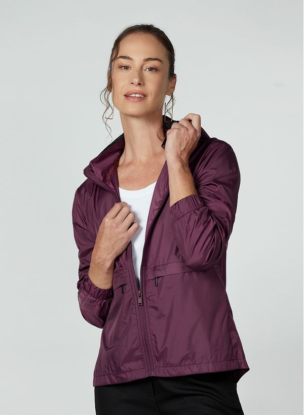 66020569_21_3-JAQUETA-NYLON-LEVE-COM-CAPUZ