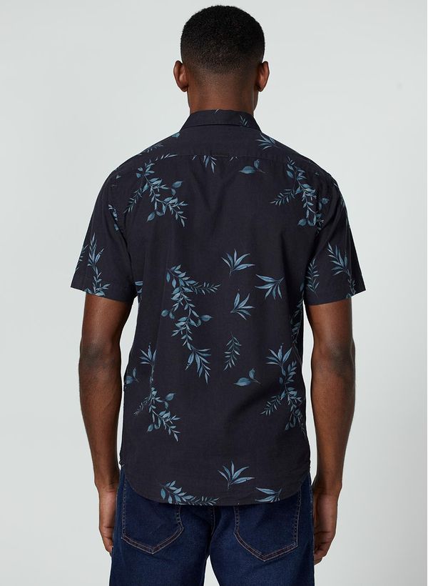 68020476_09_4-CAMISA-MC-SLIM-ESTAMPADA