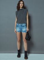 06081295_75_1-SHORTS-BOY-ALTO-QATAR