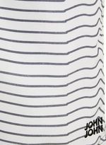 06120090_11_2-SHORTS-WAVE-LINE