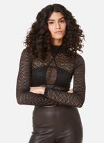 08230020_09_3-TOP-NOIR