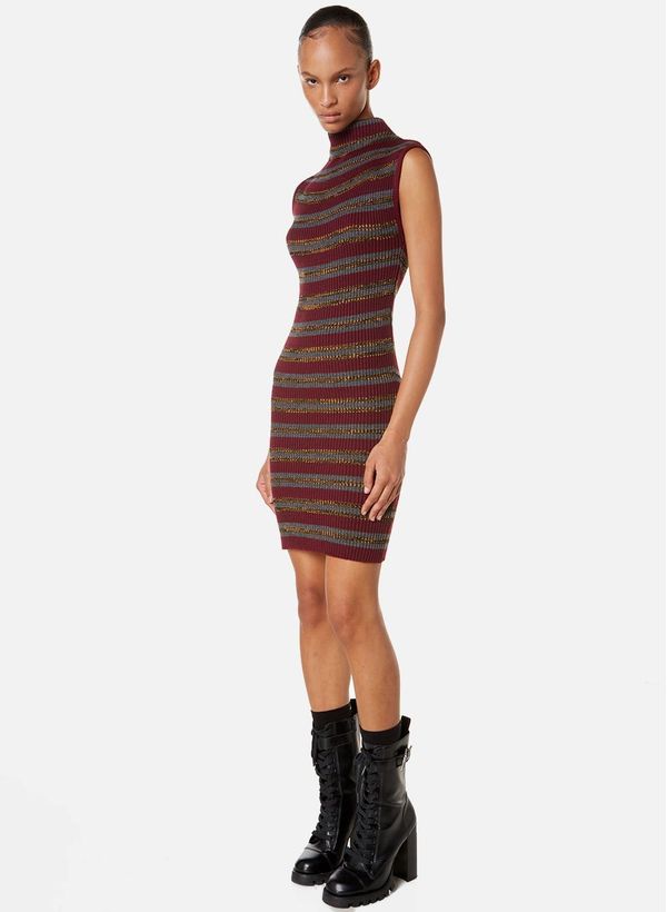 15114174_91_2-VESTIDO-WONDERLAND