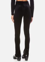 18112370_09_5-CALCA-KELLY