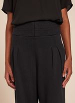 18023537_09_2-CALCA-NALVA