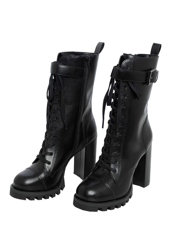 30250091_09_02-COMBAT-JOHN-BUCKLE