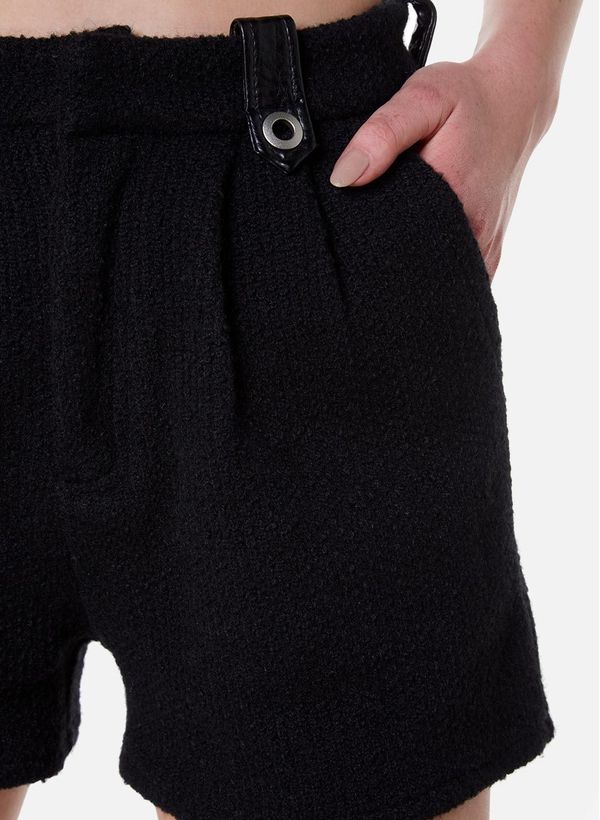06110742_09_3-SHORTS-RAVEN