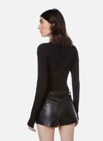 11600170_09_5-BLUSA-DUCK