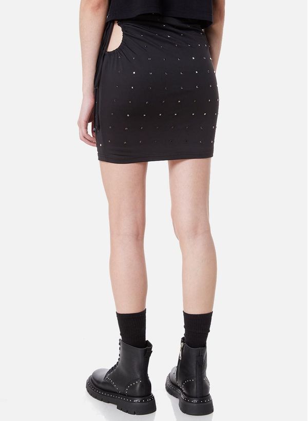 16112248_09_4-SAIA-TOSHI