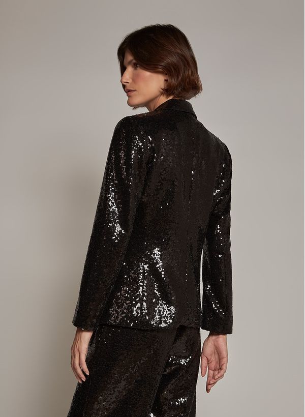 21110319_09_4-BLAZER-TICIANE