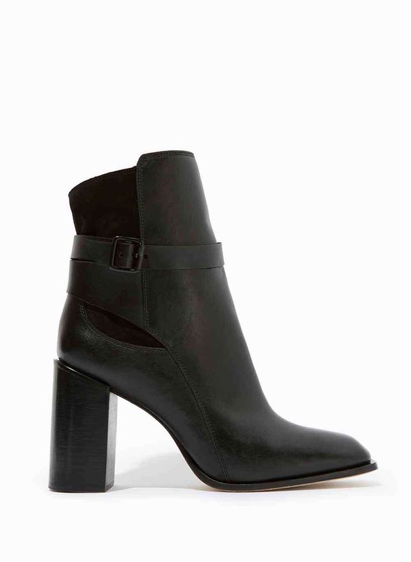 30140539_09_1-BOTA-IVANA