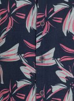 68020484_48_2-CAMISA-MC-SLIM-ESTAMPA-FLORAL