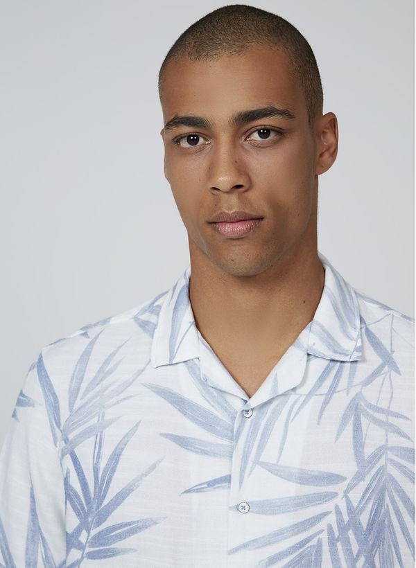 68020497_05_5-CAMISA-MC-RESORT-ESTAMPADA