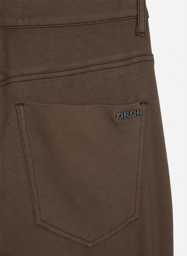 18023304_46_4-CC-SLIM-OLYMPIA-BROWN
