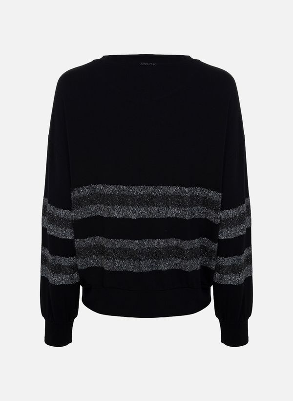 23640154_09_3-CASACO-LAURYN-CANCELADO