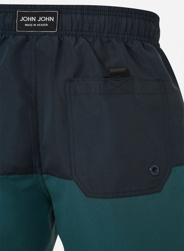 06110865_120_3-SHORTS-GOLD-COAST