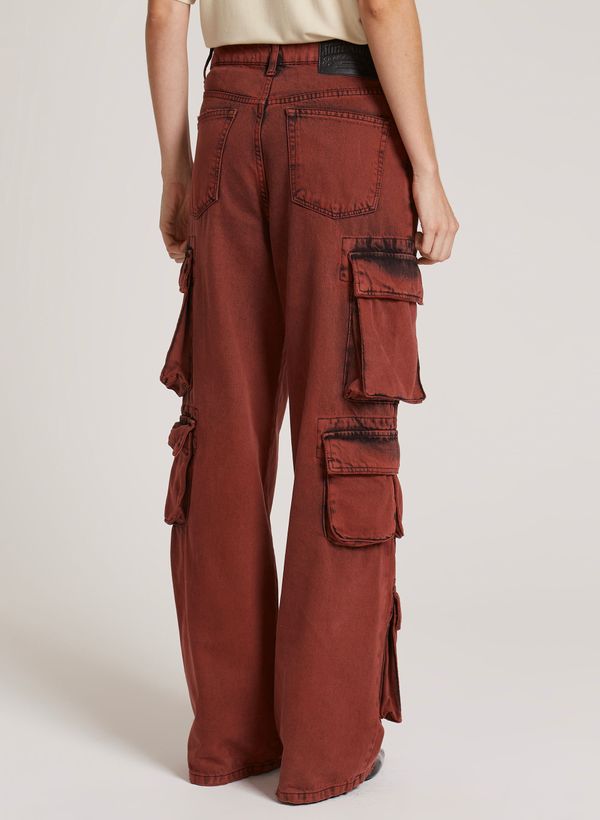 image-0aa06fd90c5a499398e77028e4aece07