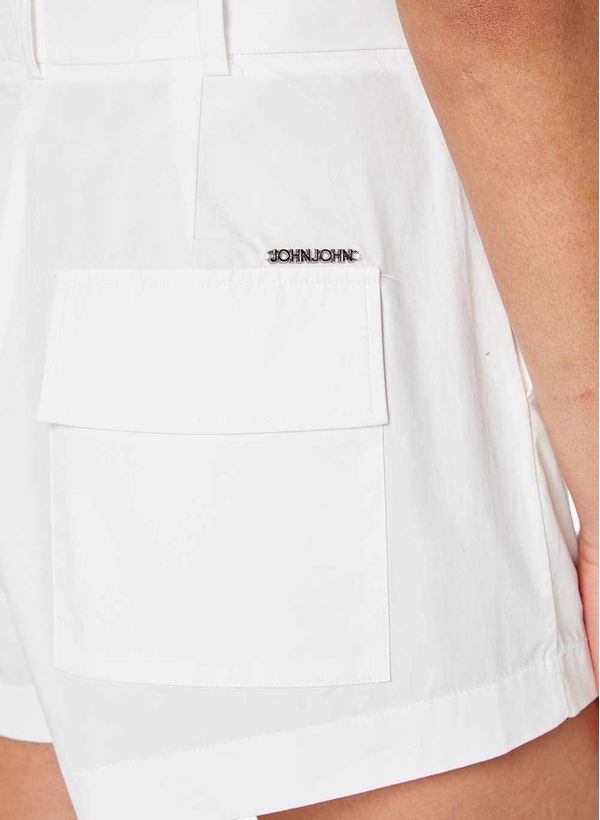 06012405_11_3-SHORTS-GIGI-WHITE