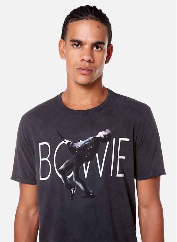 42545756_09_4-TS-RG-BOWIE-GUITAR