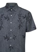 68062881_09_2-CAMISA-MC-ESTAMPADA-BOTONE