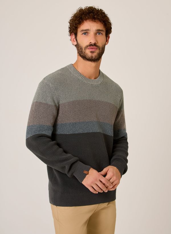 image-687b0d3e46234a96bcb5aada043dcf01