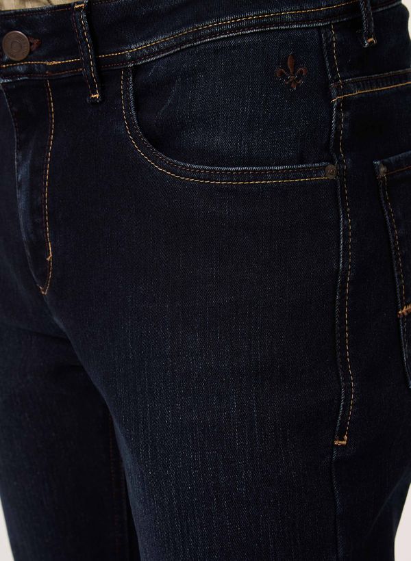 image-592e44b5945640d6bc3640a38c82fa0b