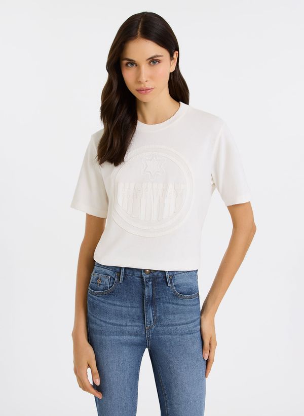 image-e189e2101f3449178060f32f1e3c6a73