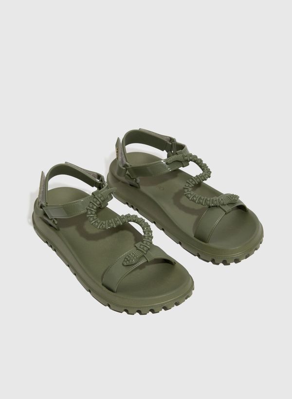 image-4a4b6bd956ee474c8161d2cf99816127