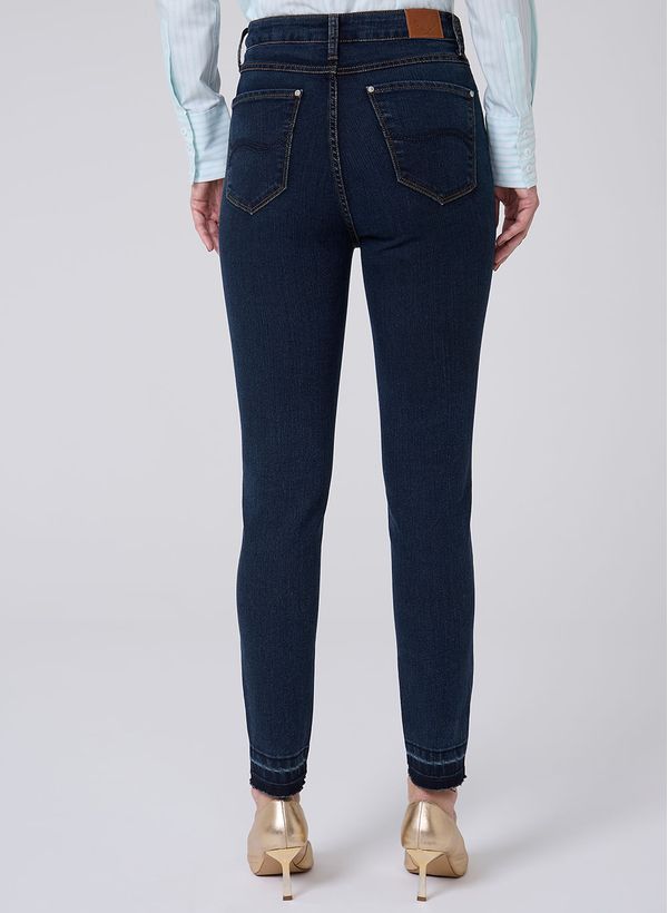 image-ea3a2a98a57d4ac3a1476516738b8670