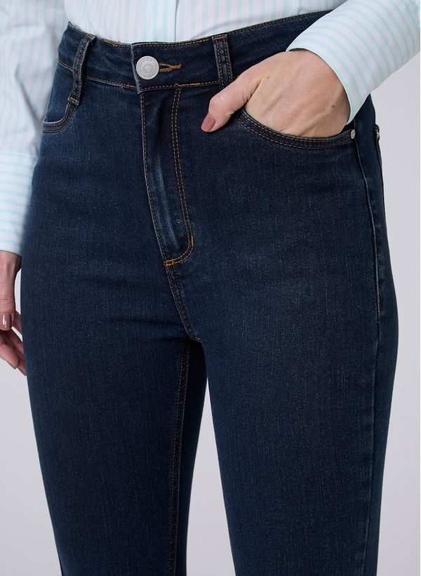 image-e7b96675cb1d4a998f23bd11ec7e81f0