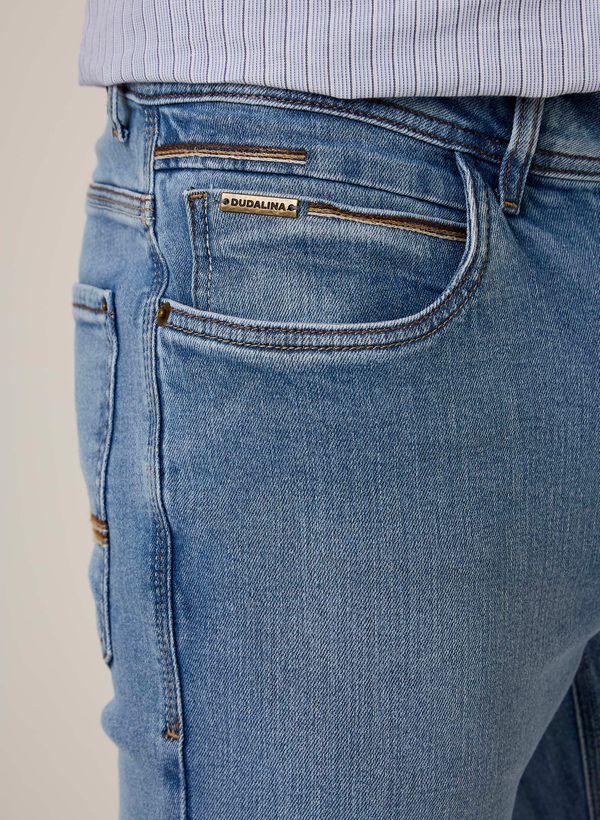 image-7458bd0faf524582837978202d955357