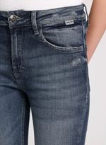 image-ff1a2cdb812842d98a0fa033092e44ee