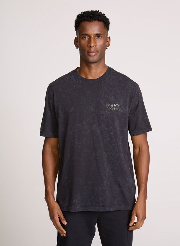 image-e9289bc2e87042e7a1a78985b9b64f66