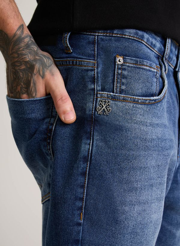 image-b49e9ea83aa146f79a16dd4be41a5418