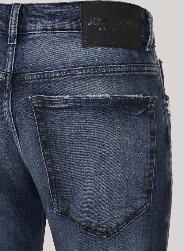 image-e7497089eab54d329cd72d6816aa80c8