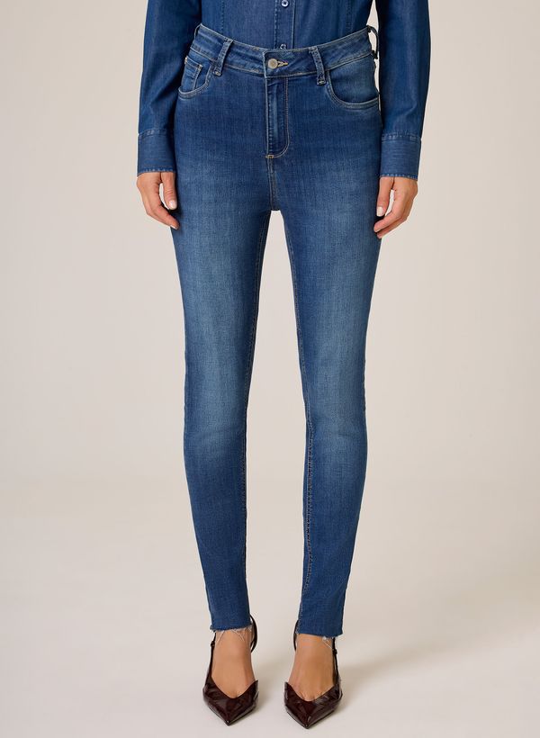 image-018b7189fccc42d0a101cd135460d427