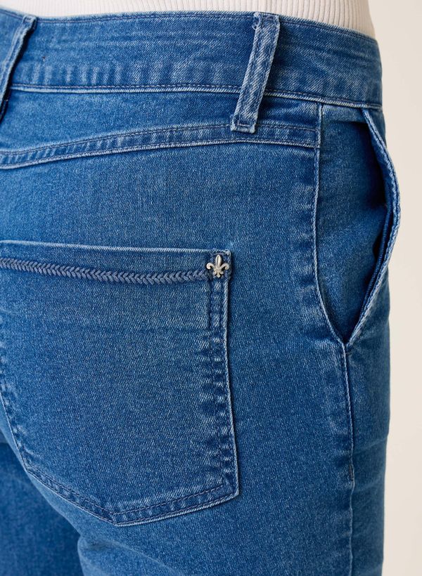 image-3cef9775e5ea47eda0d01b07a9d5fbcb