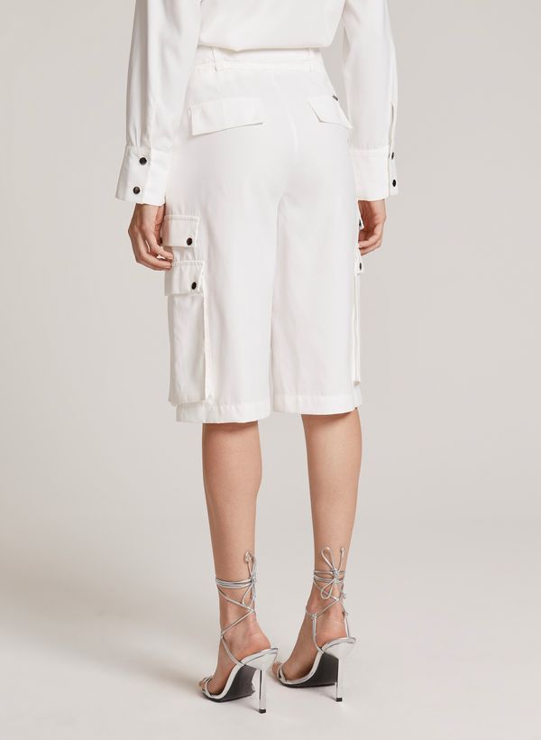 06110959_11_5-BERMUDA-BILLIE-OFF