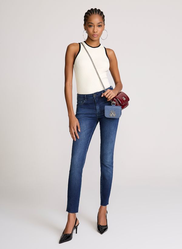 08111432_11_3-REGATA-COURTNEY-OFF