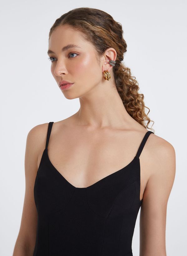 image-950b6bed366c421984a358c517cfe570