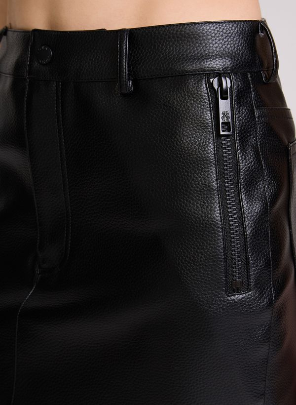 16112523_09_4-SAIA-BOSS