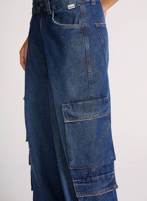 18086047_74_4-CALCA-CARGO-PALM-SPRINGS